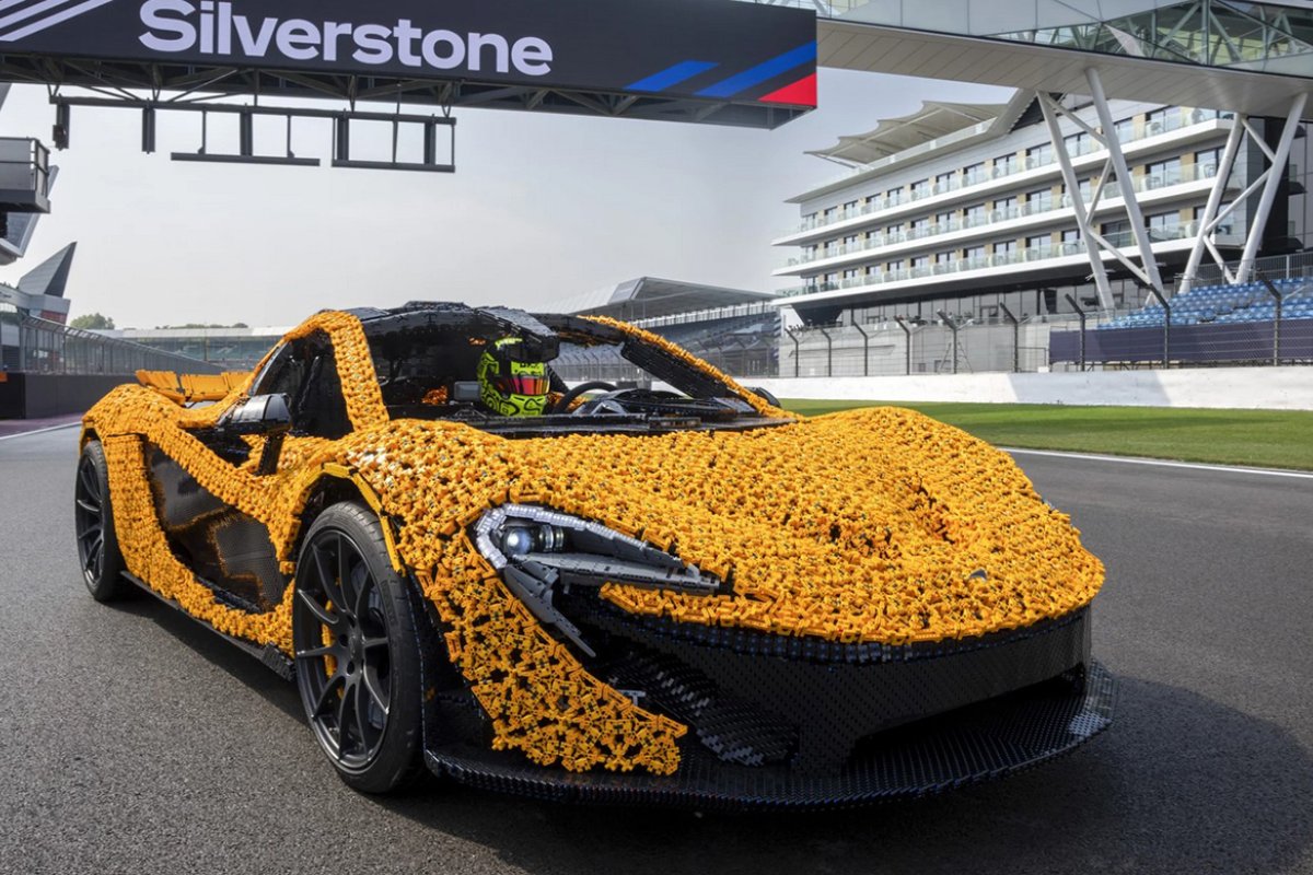 Meklaren i Lego u zajedničkom projektu: Napravili automobil od Lego kocki (VIDEO)