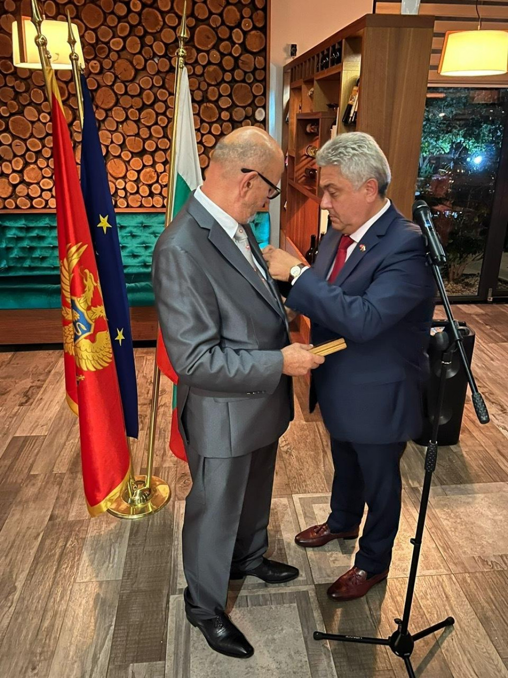 Jovović odlikovan „Zlatnom lovorovom grančicom“ Ministarstva vanjskih poslova Bugarske