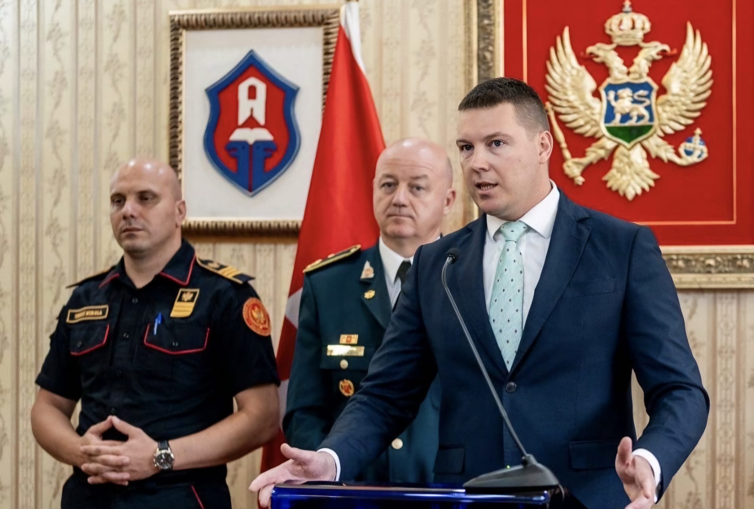 Adžić: Obezglavljivanje Vojske nastavak je sistemskog razaranja bezbjednosnog sektora Crne Gore