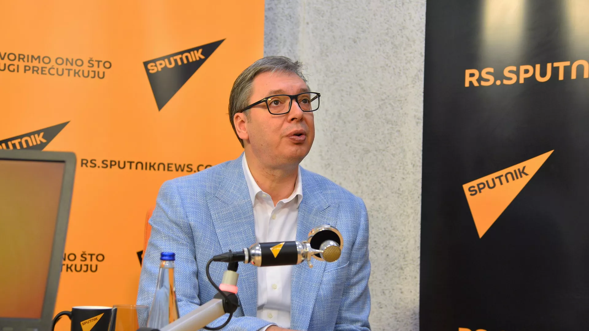 „Prozapadni“ mediji napali Vučića zbog nekršenja slobode mišljenja: Kriv im je što Sputnjik i RT postoje i što njihovi novinari imaju velike plate