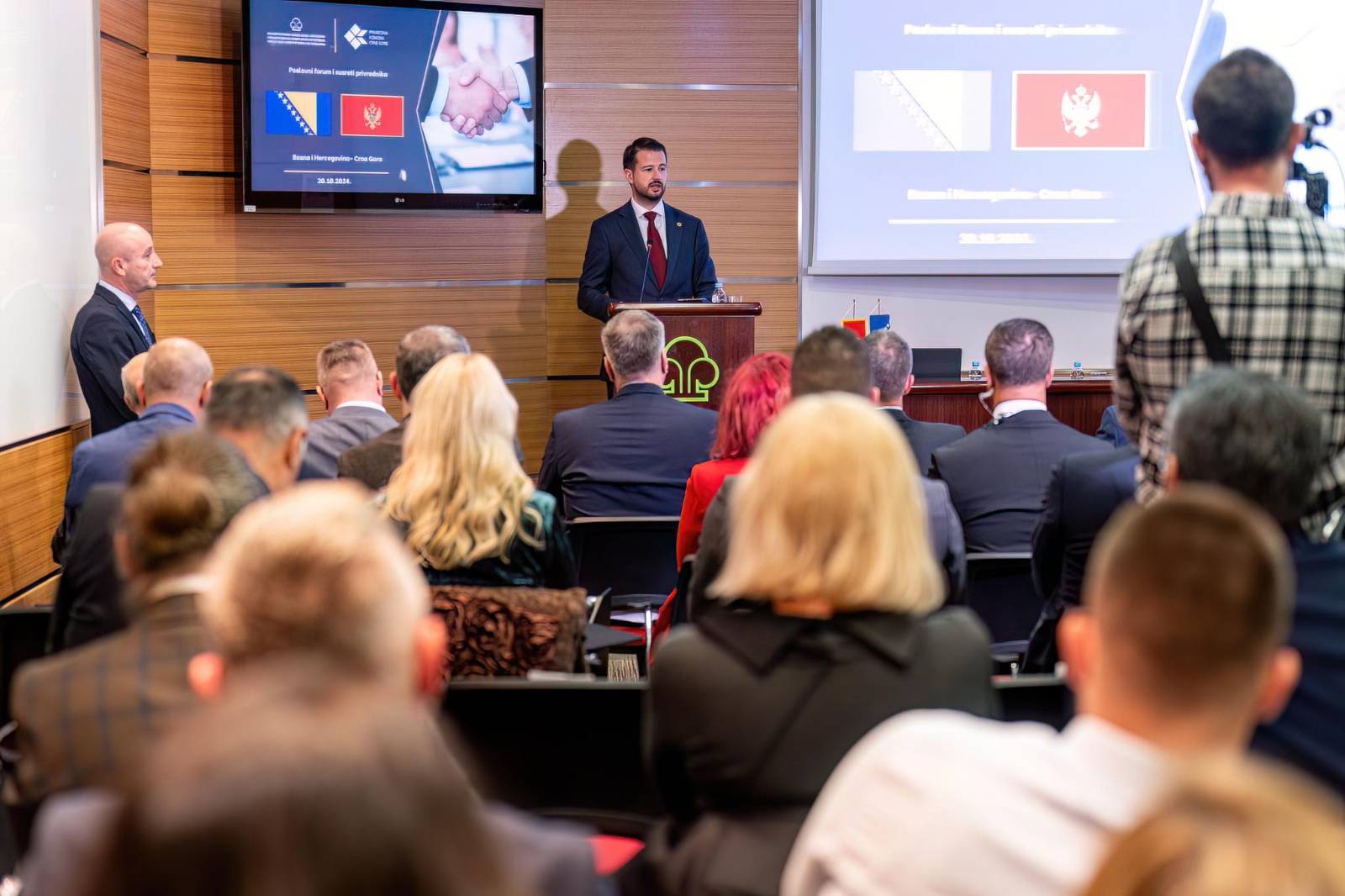 Milatović otvorio poslovni forum privrednika iz Crne Gore i BiH: Zajedničkim projektima i investicijama da doprinesemo prosperitetu naših država