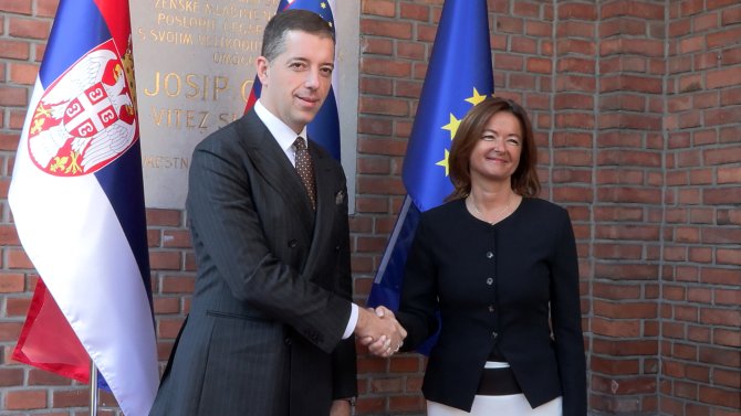 Đurić upoznao slovenačku koleginicu sa teškim položajem u kome se nalazi srpski narod na Kosovu i Metohiji