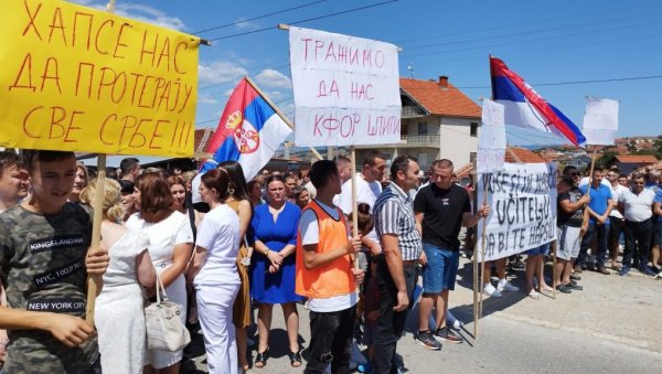 Pod čekićem aparthejda