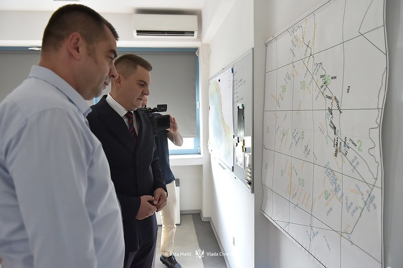 Šahmanović i Sekulić posjetili su Upravu za ugljovodonike: U jadranskom podmorju postoji preko 1.000 bušotina