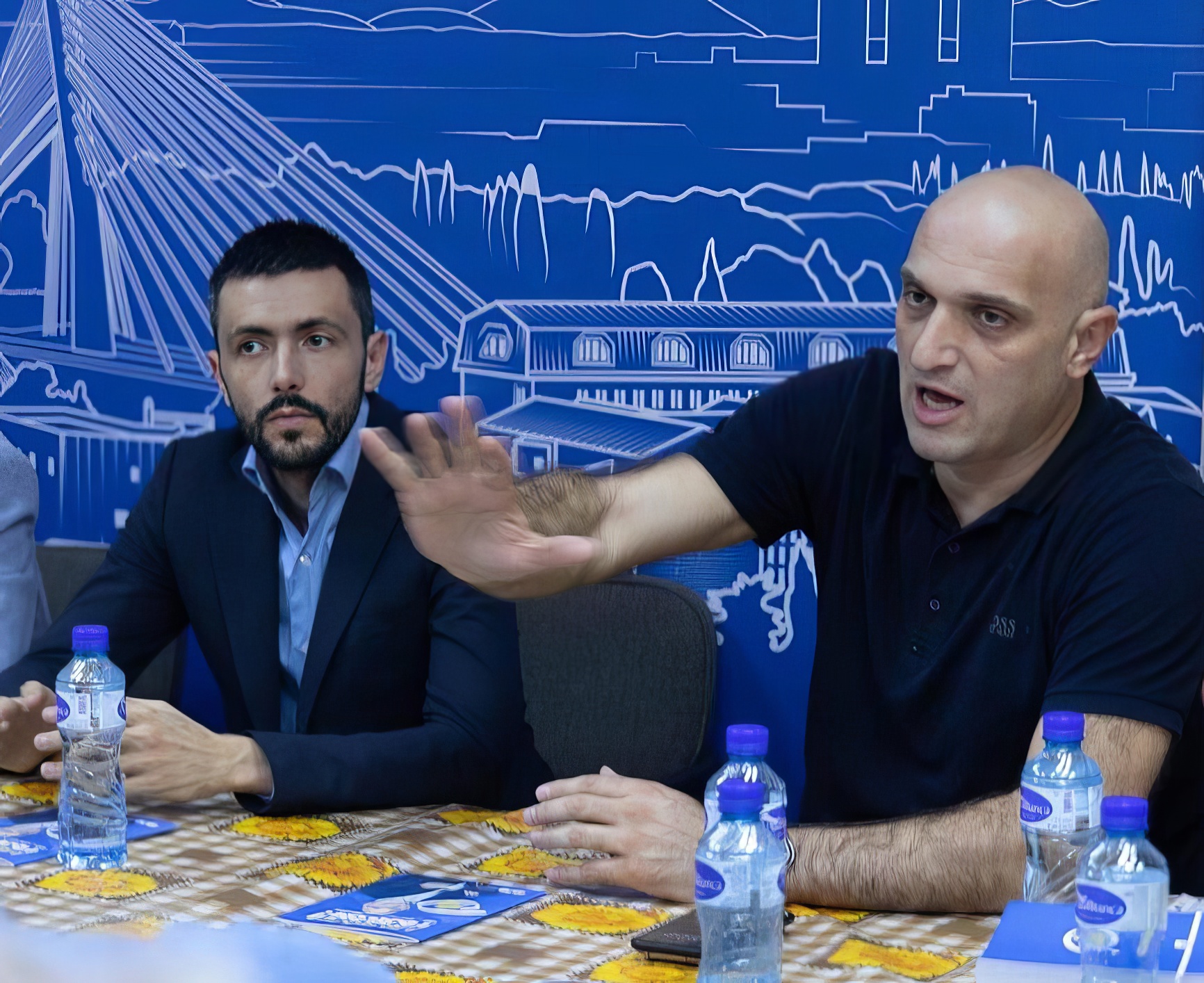 Muke u DPS-u: Đukanović pokušava da slomi Nermina Abdića da prihvati Luku Rakčevića za gradonačelnika – Abdić ga odbio!
