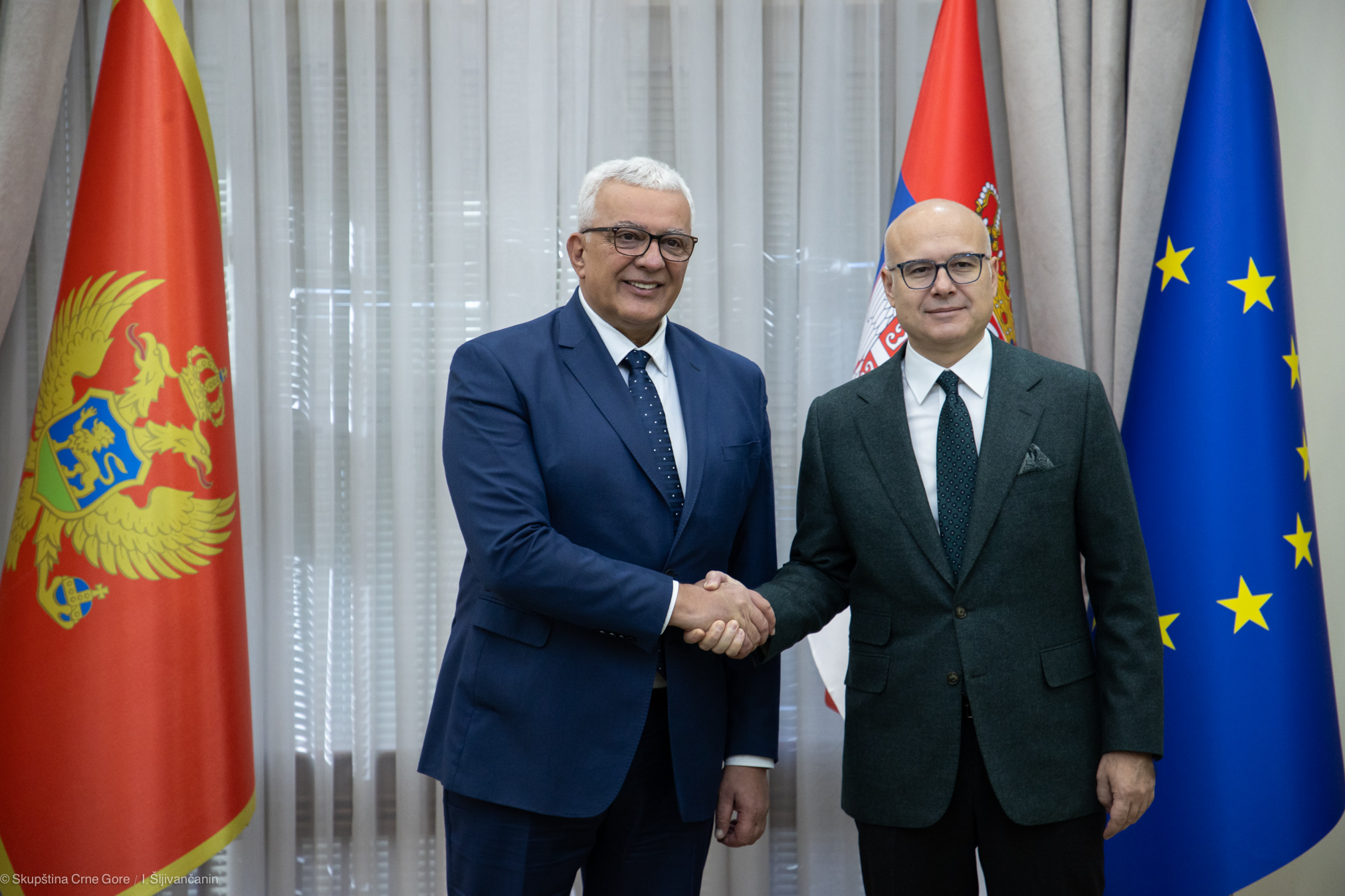 Mandić se sastao sa Milošem Vučevićem: Srbija nema bliže države od Crne Gore, istakli želju da Vučević dođe u Kuče odakle su mu korijeni!