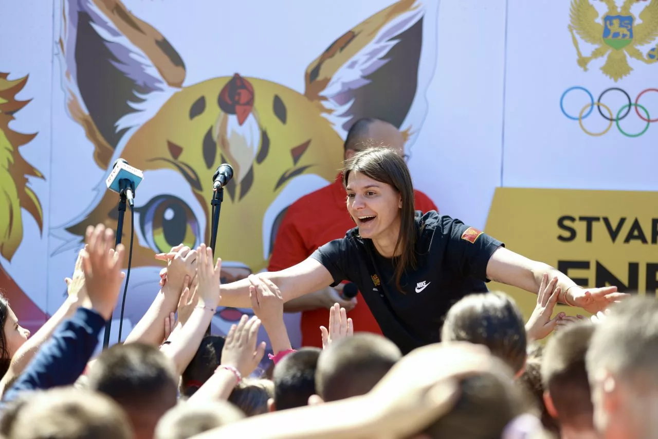 Bulatović napisala Popoviću: Niste dali odgovore, pominjanjem olimpijaca tražite alibi, a to je nesportski čin