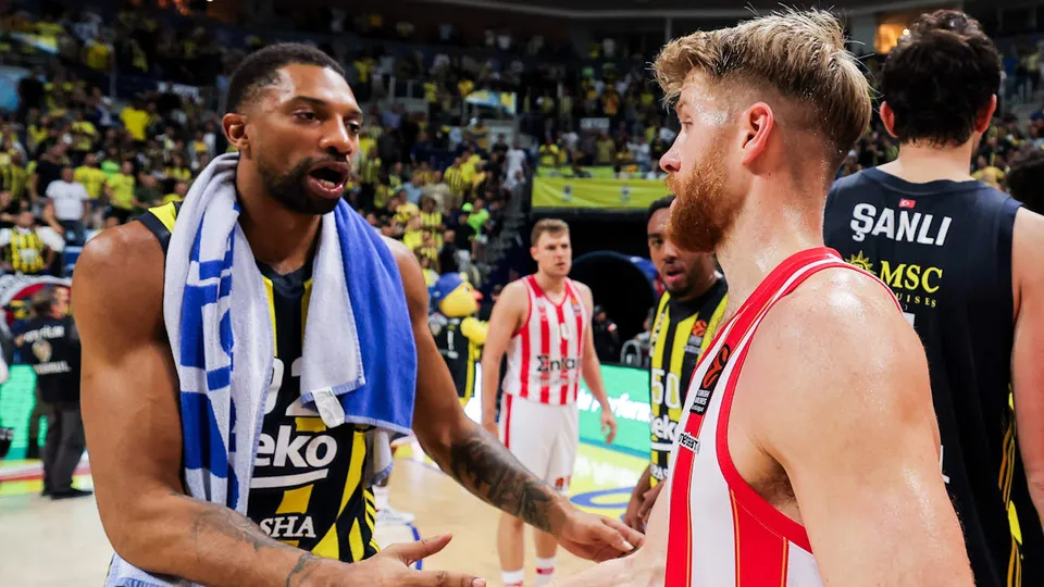 Žestok sukob Jasikevičijusa i Barcokasa: Fener pobijedio Olimpijakos