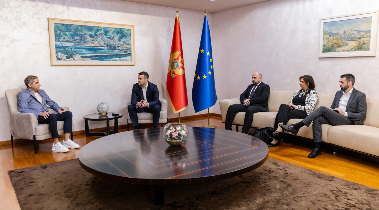 Spajić se sastao sa roditeljima povrijeđenog učenika u Baru: Država ne smije ostati nijema na vapaj roditelja