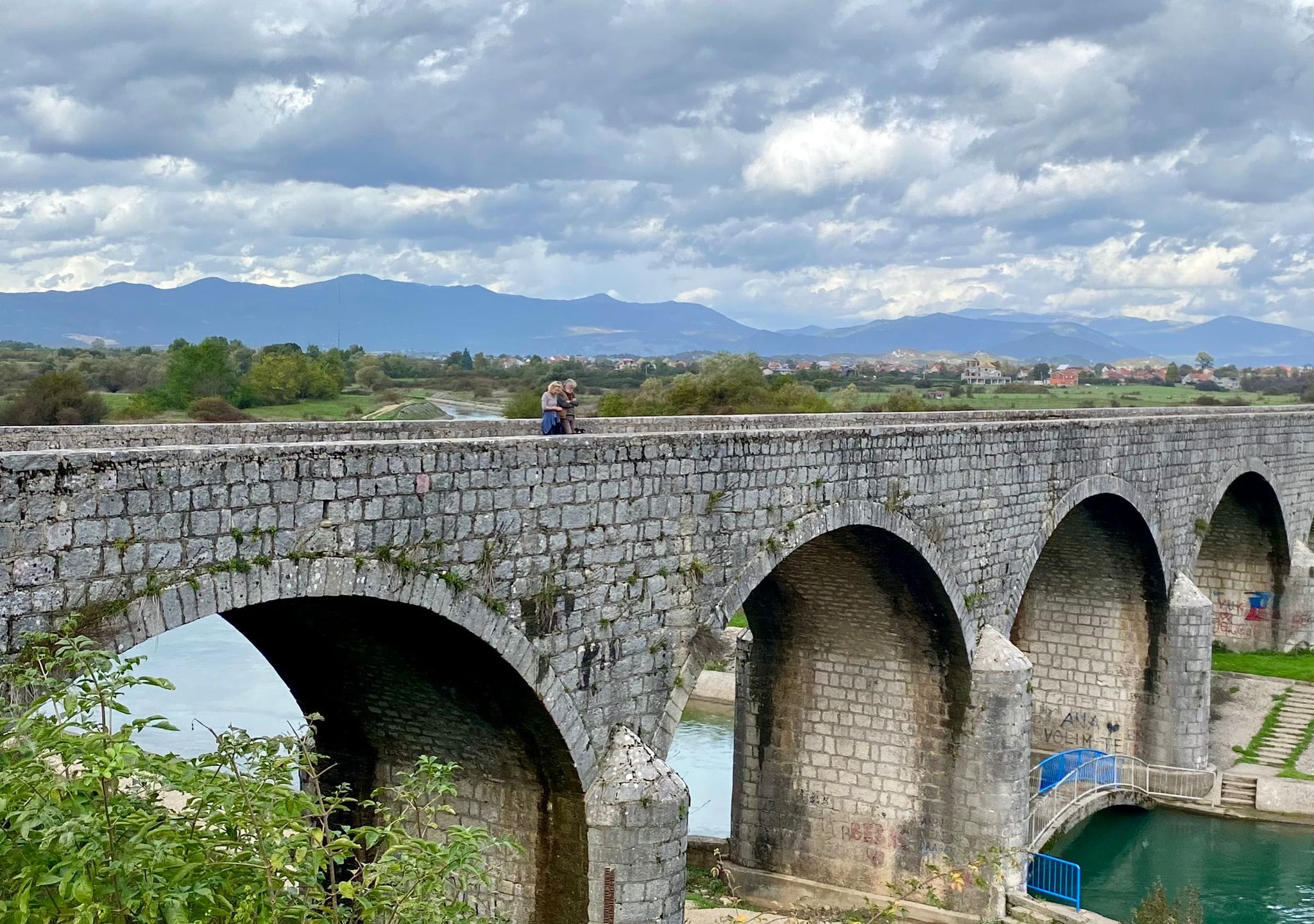 CAREV MOST I MANASTIR
