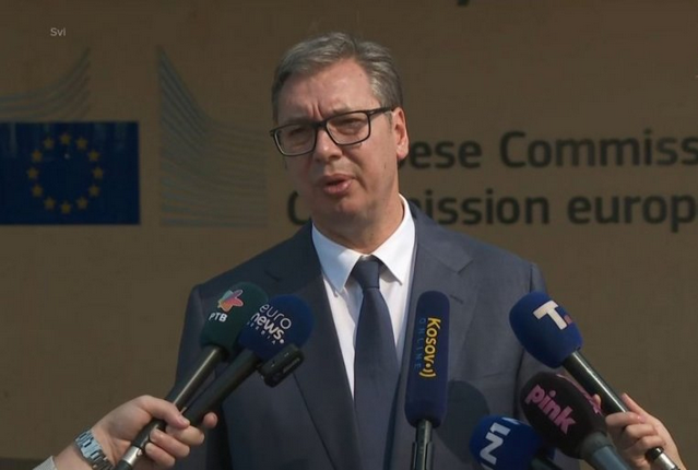Vučić o sjednici litijuma: Nisu me pozvali, ja sam spreman, uvijek ću da ih pobijedim argumentima