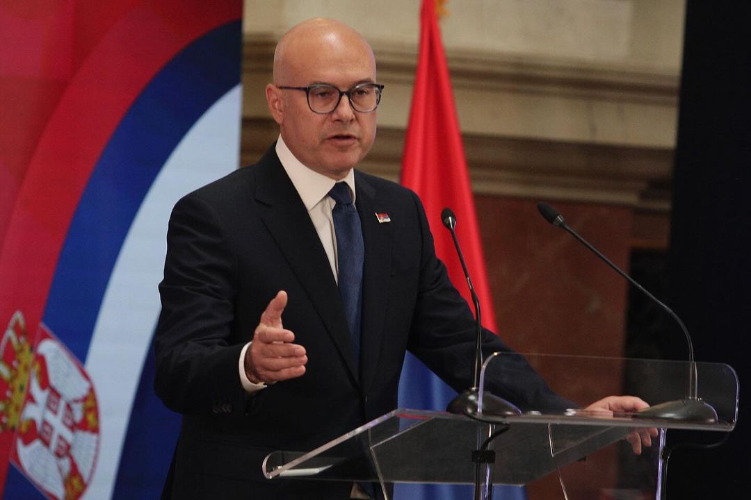 Ljubomorna Ursula ne trpi konkurenciju: Otkazala sastanak sa Vučevićem zbog Rešetnjikova
