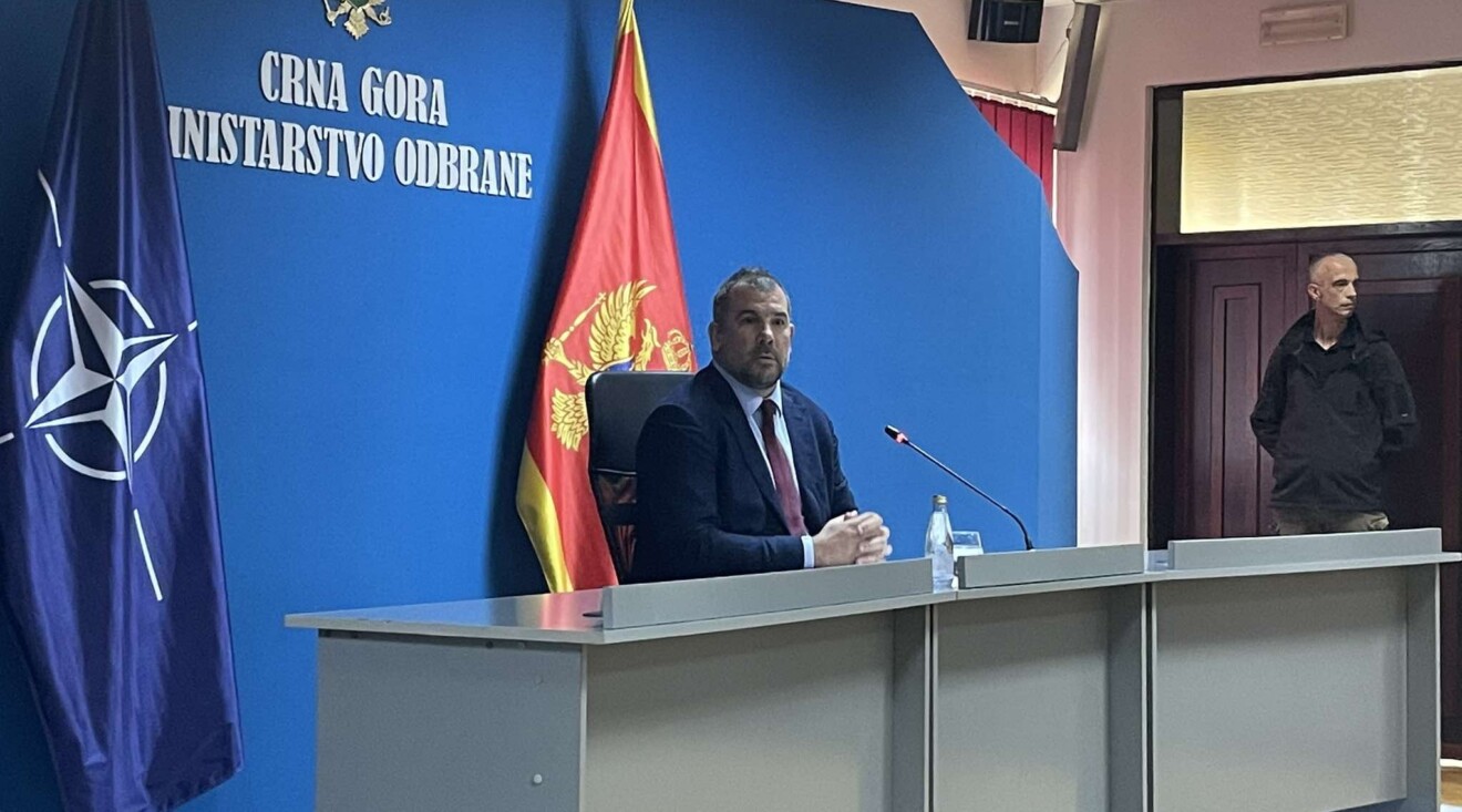 Krapović predao Vrhovnom tužiocu dokaze o nezakonitim radnjama Zorana Lazarevića