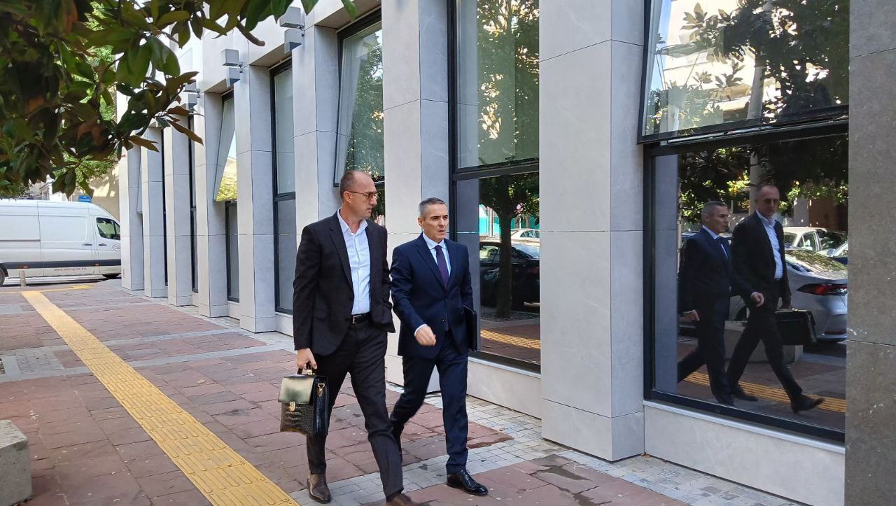 Veljović pred sudijom zbog pomaganja kriminalnoj grupi koja je švercovala cigarete: Negirao krivicu
