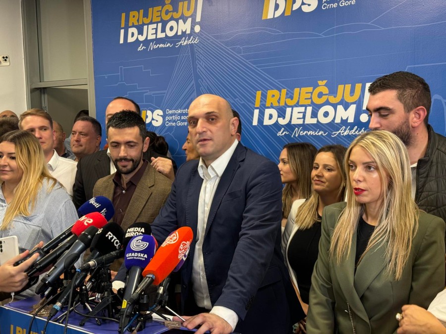 Toliko o pobjedi DPS-a i slavlju: Tridesetoavgustovci imaju 33 mandata, DPS sa partnerima samo 24