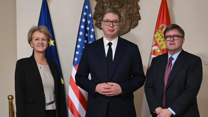 Vučić sa O’Brajanom i Ajhorst: Aktivnije učešće Sjedinjenih Država moglo da doprinese stabilnosti i bezbjednosti u regionu