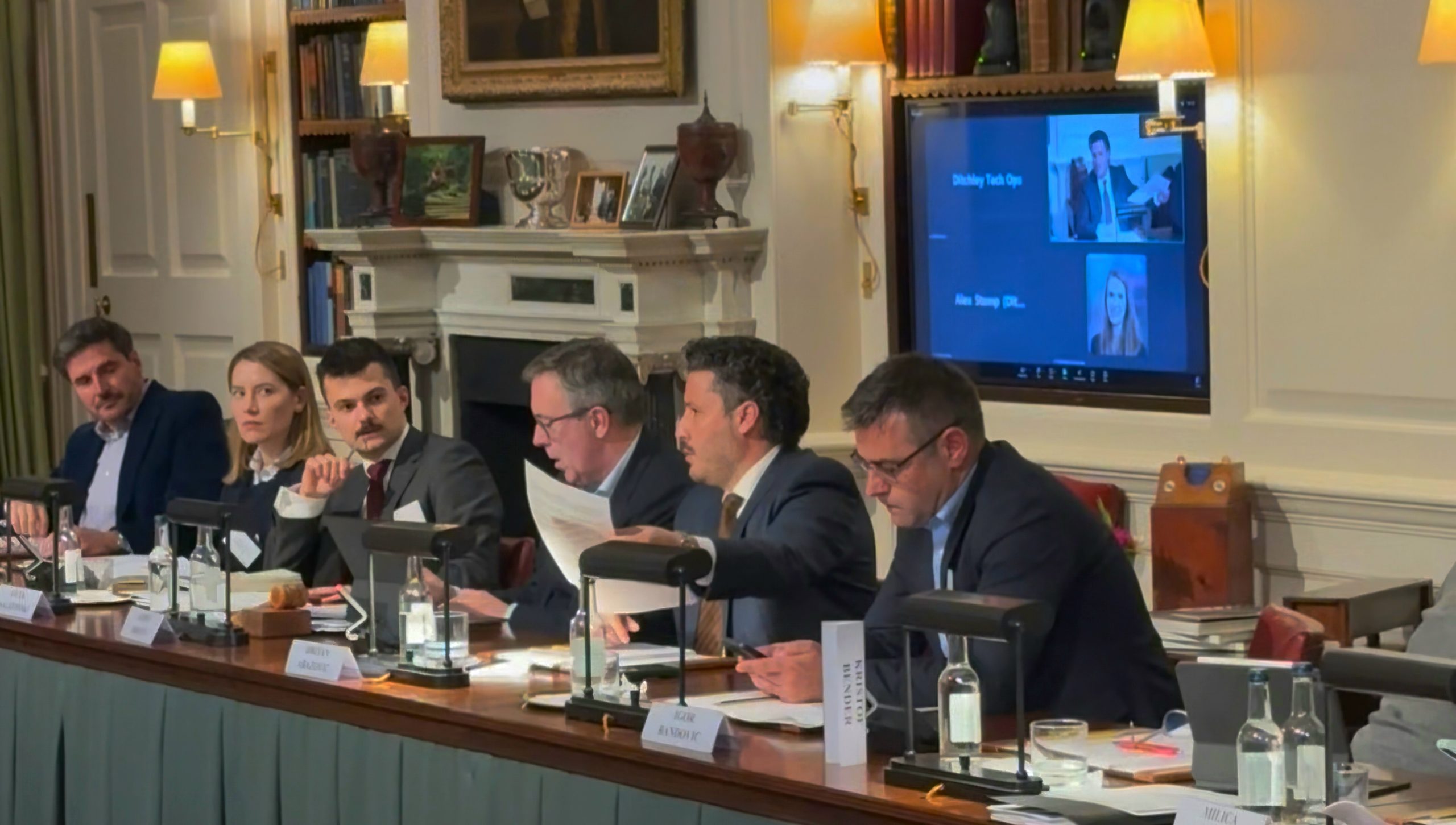 Abazović u Londonu: Regionu trebaju lideri koji donose teške, hrabre i istorijske odluke; Nacionalizam poraziti saradnjom i pravdom