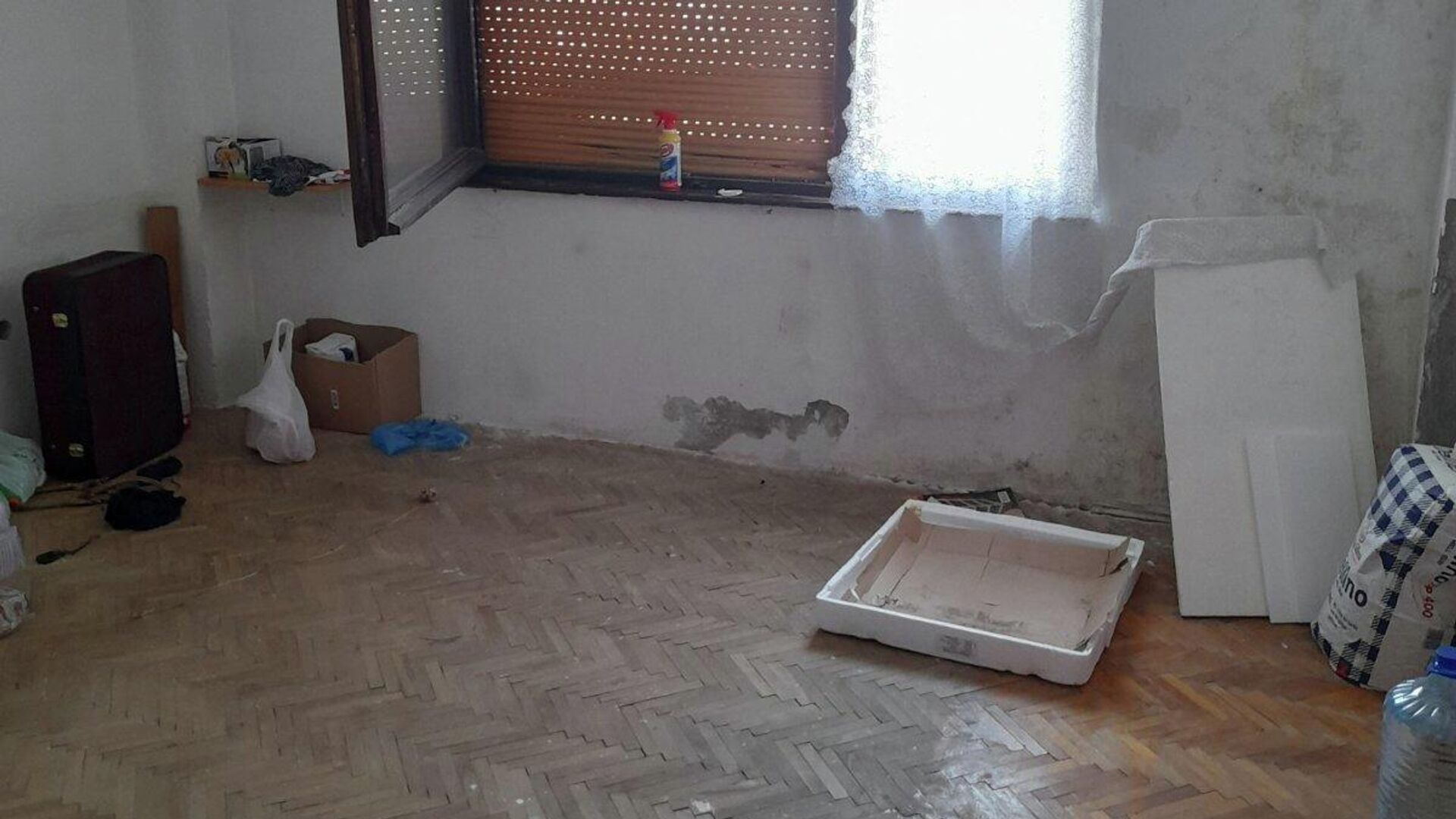Jedinoj Srpkinji u Đakovici ne daju mira ni na dan krsne slave: Dragici Gašić opet kamenovali kuću