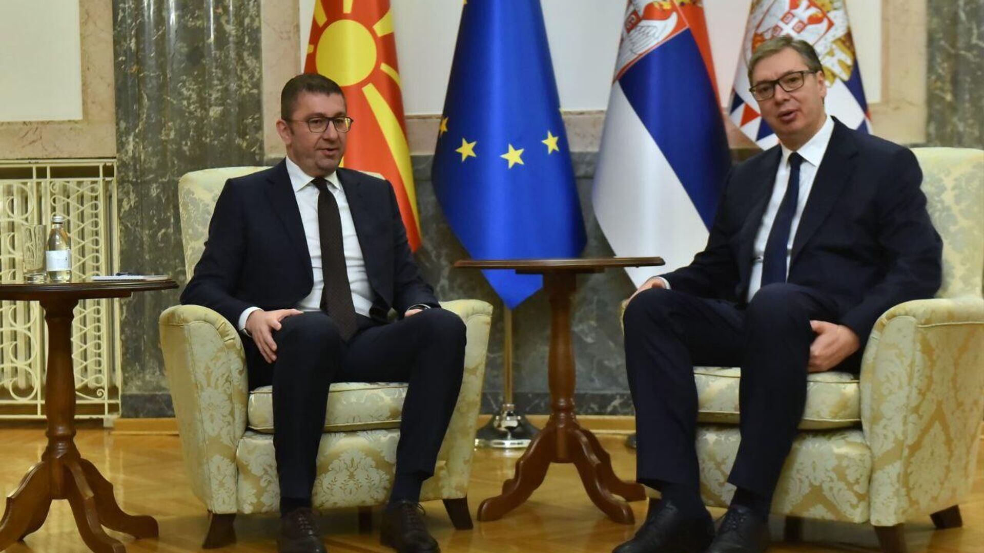 Vučić sa Mickovskim i Cvijanovićevom o stabilnosti, budućnosti i povezivanju regiona