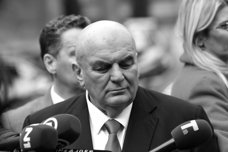 Trodnevna žalost u Jagodini zbog smrti Dragana Markovića Palme