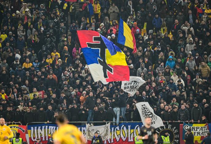 Cijeli stadion u Bukureštu skandirao „Srbija, Srbija, Srbija…“, fudbaleri lažne države napustili teren