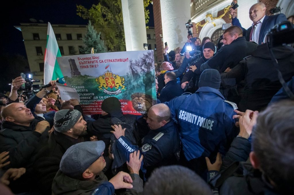 Predstava Džona Malkoviča čija je radnja smještena u vrijeme srpsko-bugarskog sukoba razgnijevila Bugare