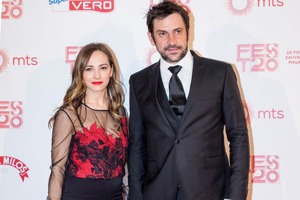 Porodila se glumica Jovana Stojiljković: Prvo dijete sa partnerom i kolegom Goranom Bogdanom