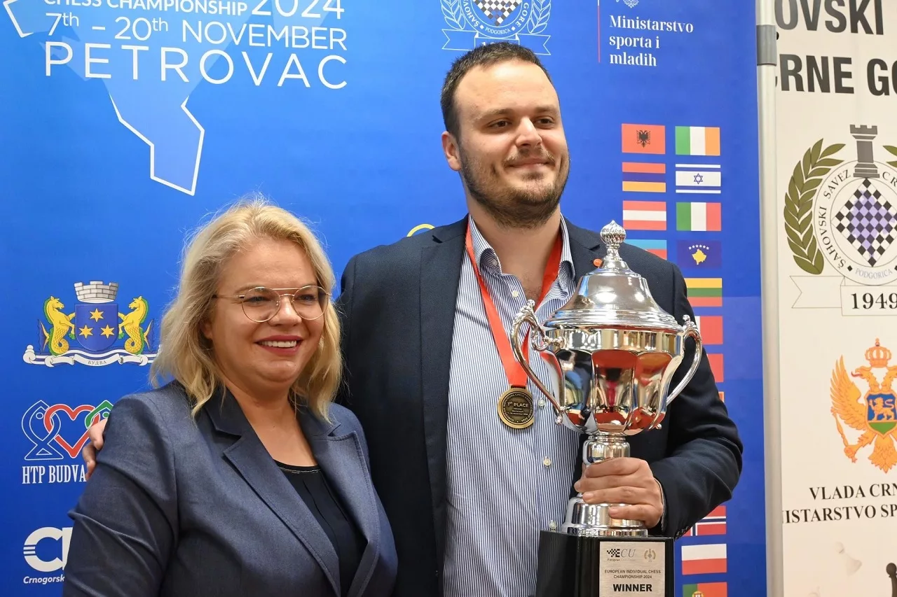 Veseli se srpski rode i u šahu: Srbin na krovu Evrope!