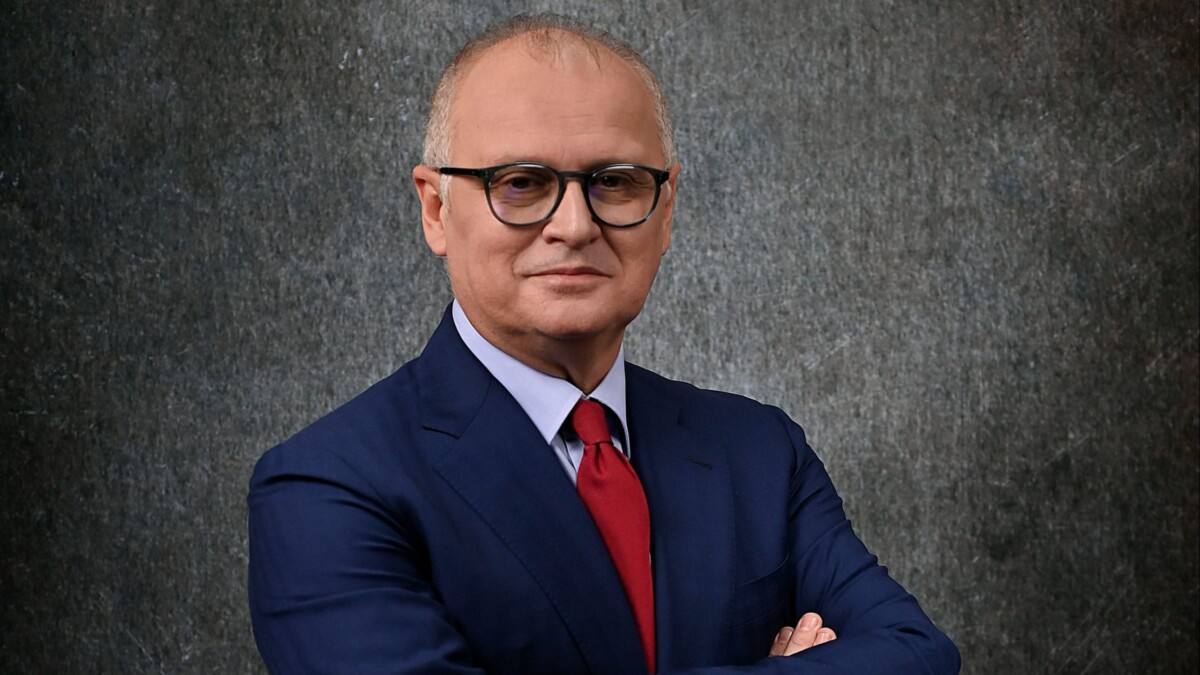 Ukinut pritvor Goranu Vesiću