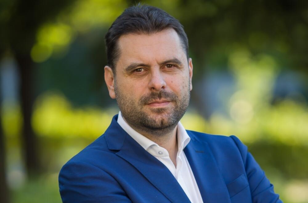 Vujović: Degutantno je slušati Spajićev populizam i samohvalisanje