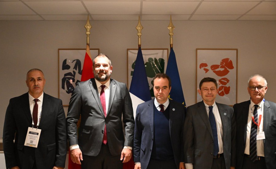 Krapović sa Ministrom odbrane Francuske: Crna Gora odlučila da kupi dva patrolna broda