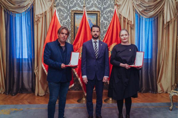 „Blago nama“ – Milatović nagradio srbofobne „umjetnike“: Vukotić pričala da na litije ne idu pametni, Spahić tražio da se Mitropolit Joanikije ne ustoliči na Cetinju