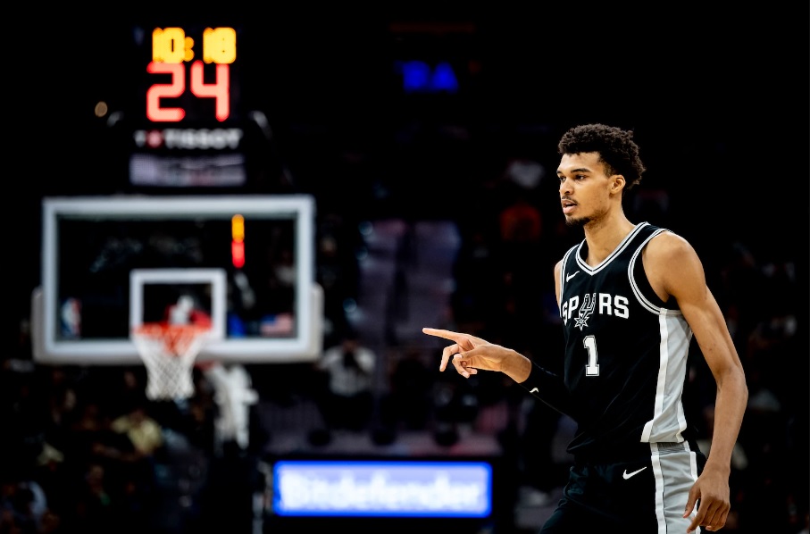 NBA brojke sinoć: Adetokumbo 59, Vembanjama 50, Entoni-Tauns 46, Pul 42