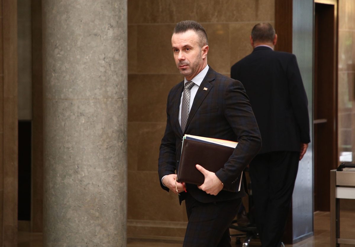 Bogdanović: Pojedini političari i sudije su spregnuti sa mafijom, rade na podrivanju stabilnosti i rušenju 44. Vlade