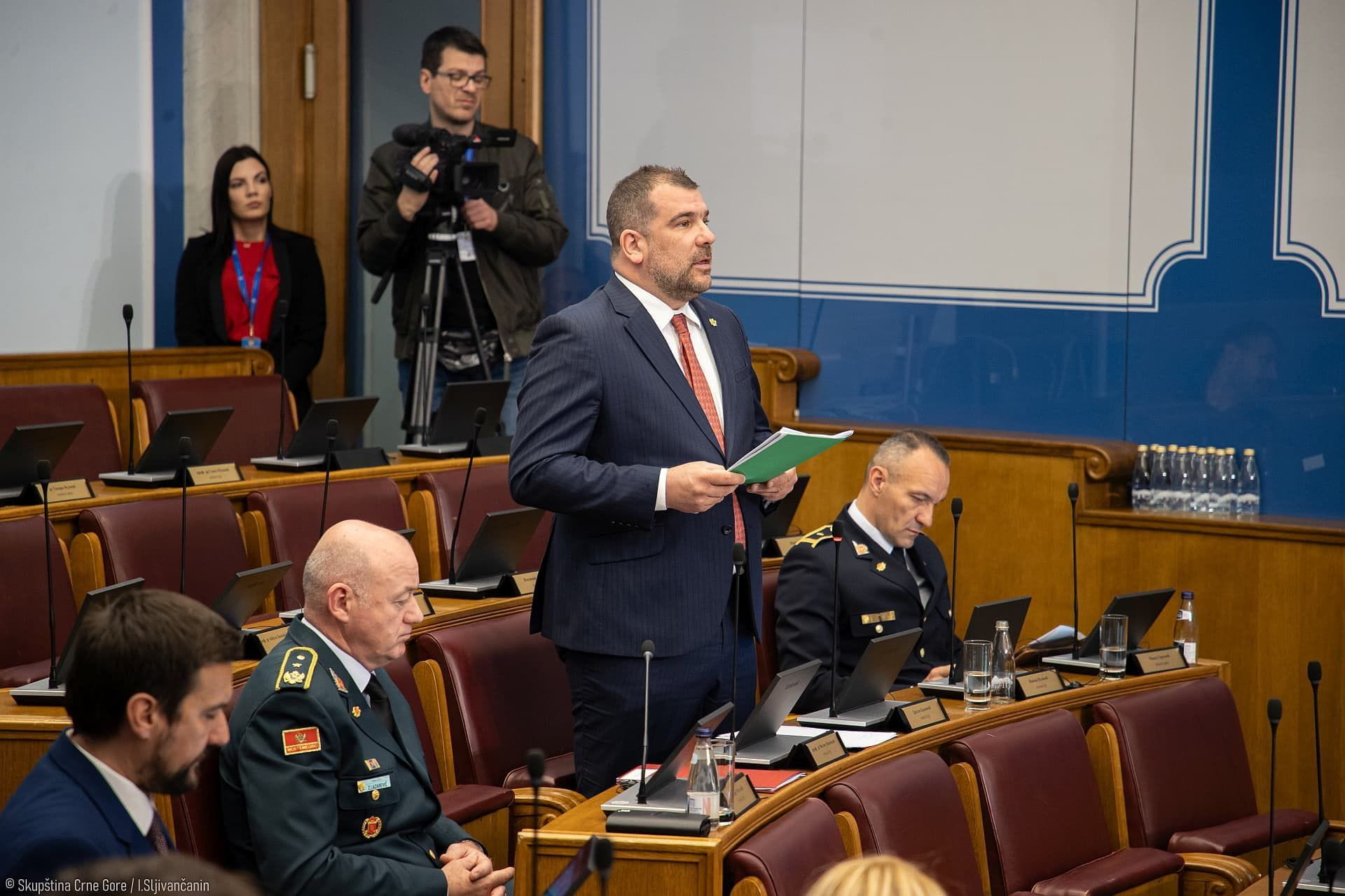 Krapović: Postoje određene strukture koje politički štite Zorana Lazarevića