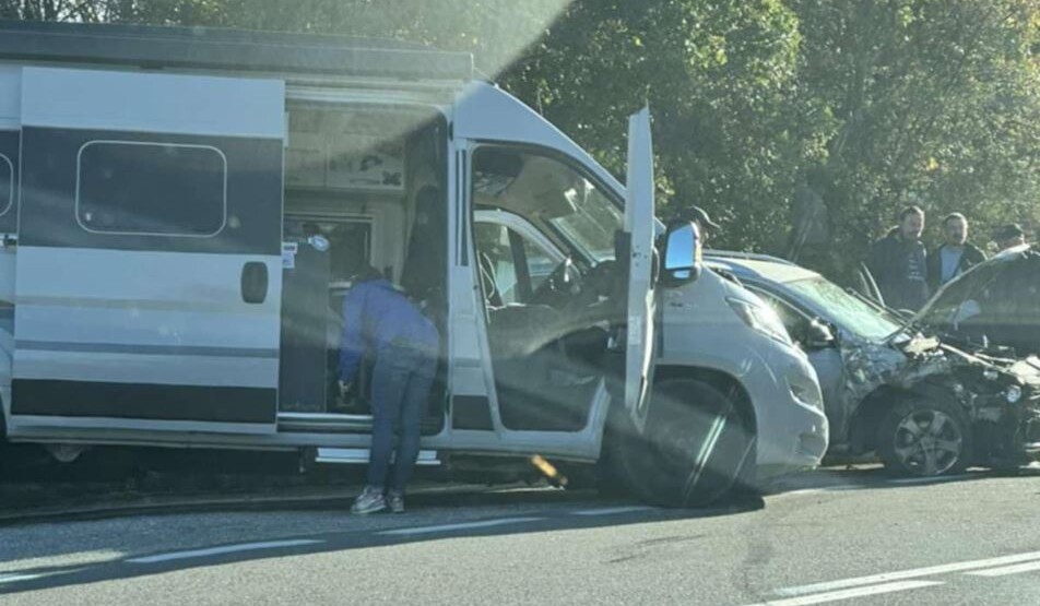 Saobraćajna nezgoda na putu Cetinje – Podgorica: Povrijeđene tri osobe