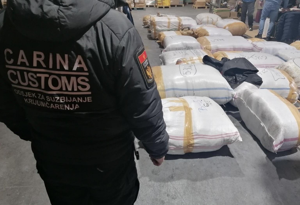U Podgorici hapšenje zbog nelegalne trgovine, zaplijenjena roba u vrijednosti od 32.000 eura