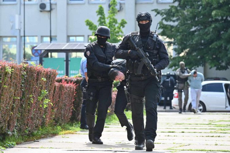Upalile se crvene lampice nakon prošlonedjeljne likvidacije u sred bijelog dana: Je li država zrela za vanredno stanje?