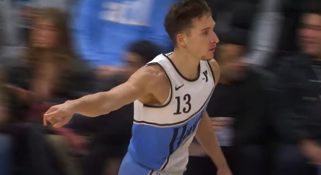 Bogi snajper izrešetao Lejkerse i ispisao istoriju!