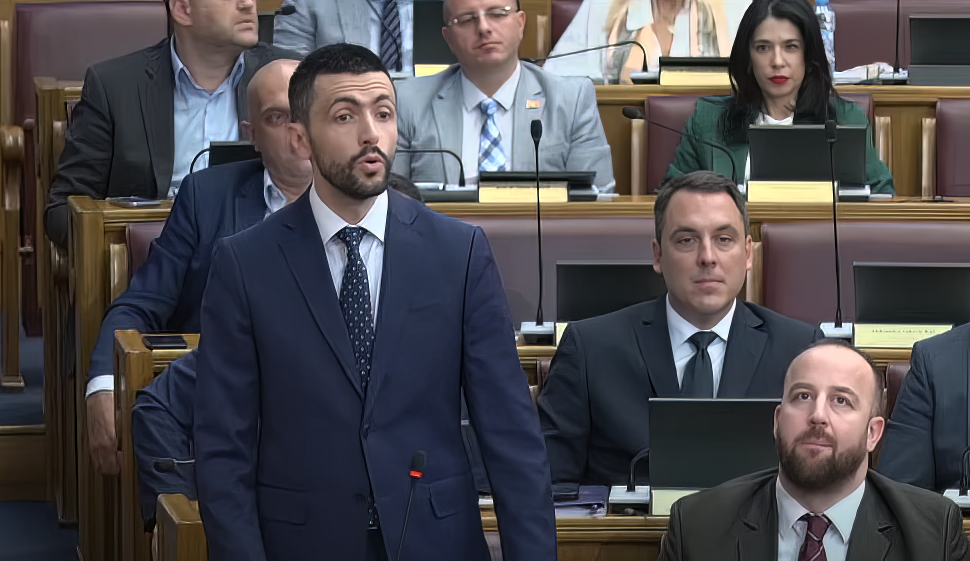 DO KADA ĆE VEĆINA TOLERISATI KABADAHIJSKO PONAŠANJE MANJINSKIH PARTIJA?