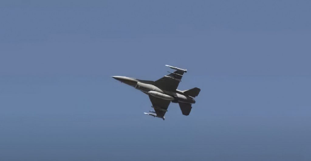 NATO izviđački avioni kružili oko Rusije?