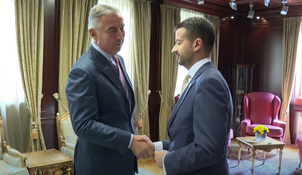 I bivši i sadašnji predsjednik na liniji podrške Ukrajini: Nakon što je Zelenski šutnut iz Bijele Kuće, Milatović unisono sa Đukanovićem upućuje podršku Ukrajincima!