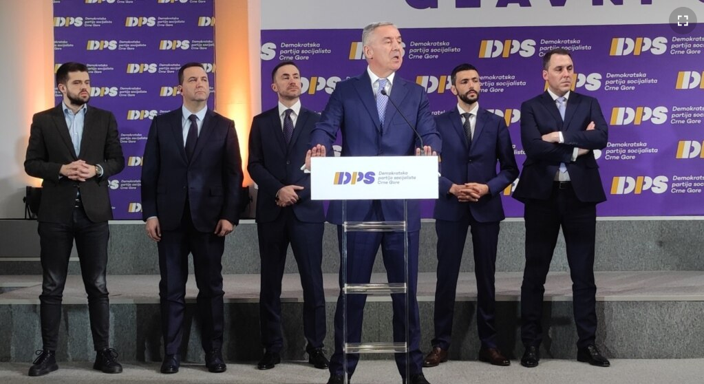 Činjenično i pravno utemeljenje utvrđivanja krivične odgovornosti Mila Đukanovića i odluke o zabrani rada DPS-a