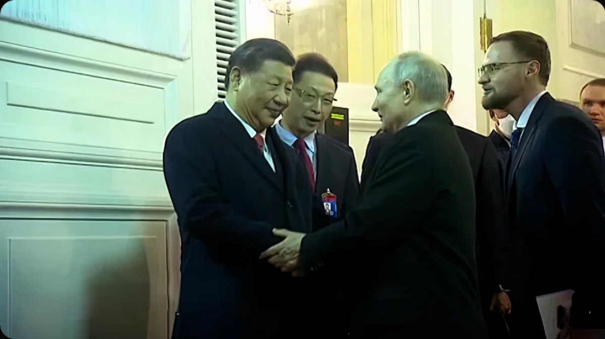 Si Đinping i Valdimir Putin-topaz-enhance-faceai