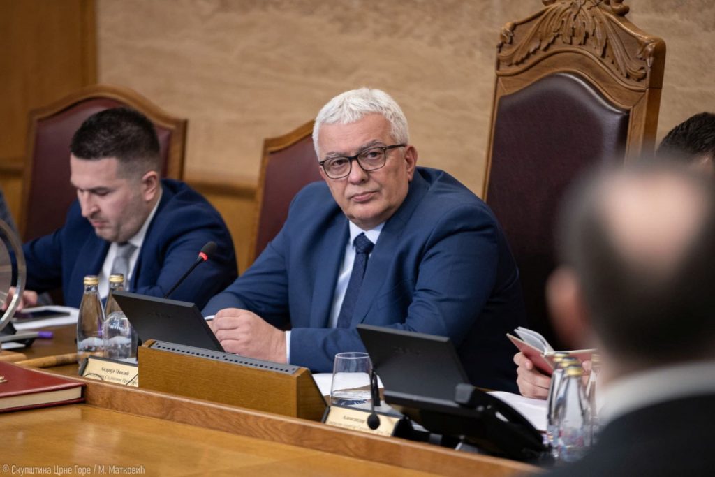 Mandić izrekao mjeru: Opozicija ne može na sjednice Skupštine 15 dana!