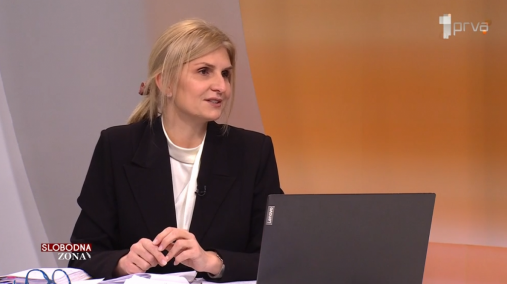 Dvostruki aršini: Zašto ćute NVO, Vlada i građanisti zbog skandala u Beranama, a vrištali su da se smijeni direktorica Gimnazije u Podgorici!