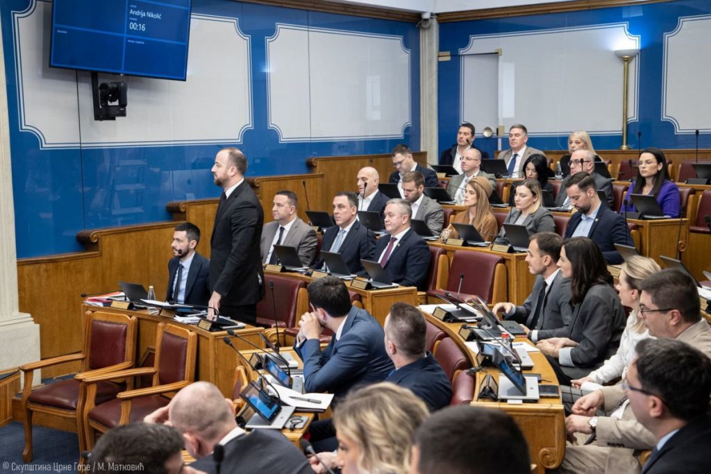 DPS dobio packe od Brisela: Uprkos „parlamentarnoj pobuni“ zbog Zakona o MUP-u i ANB-u, ipak će morati da budu konstruktivna opozicija!