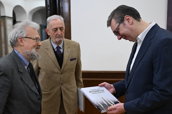 Vučić sa upravnikom Biblioteke Matice srpske: Igraju ključnu ulogu u očuvanju srpskog jezika, kulture i nasleđa
