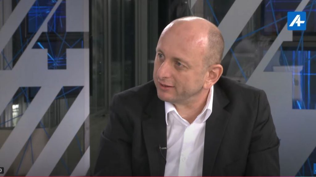 Knežević: Sa ovako retrogradnim DPS-om ne možemo graditi evropski put; Besprizorno su napali Jelenu Božović