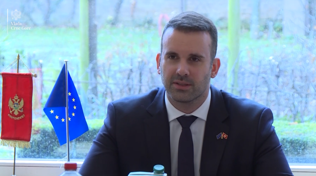Spajić: Najgora kletva u Crnoj Gori – dabogda ti parlament izglasao penzionisanje sa 65 a onda ti povećao penziju!